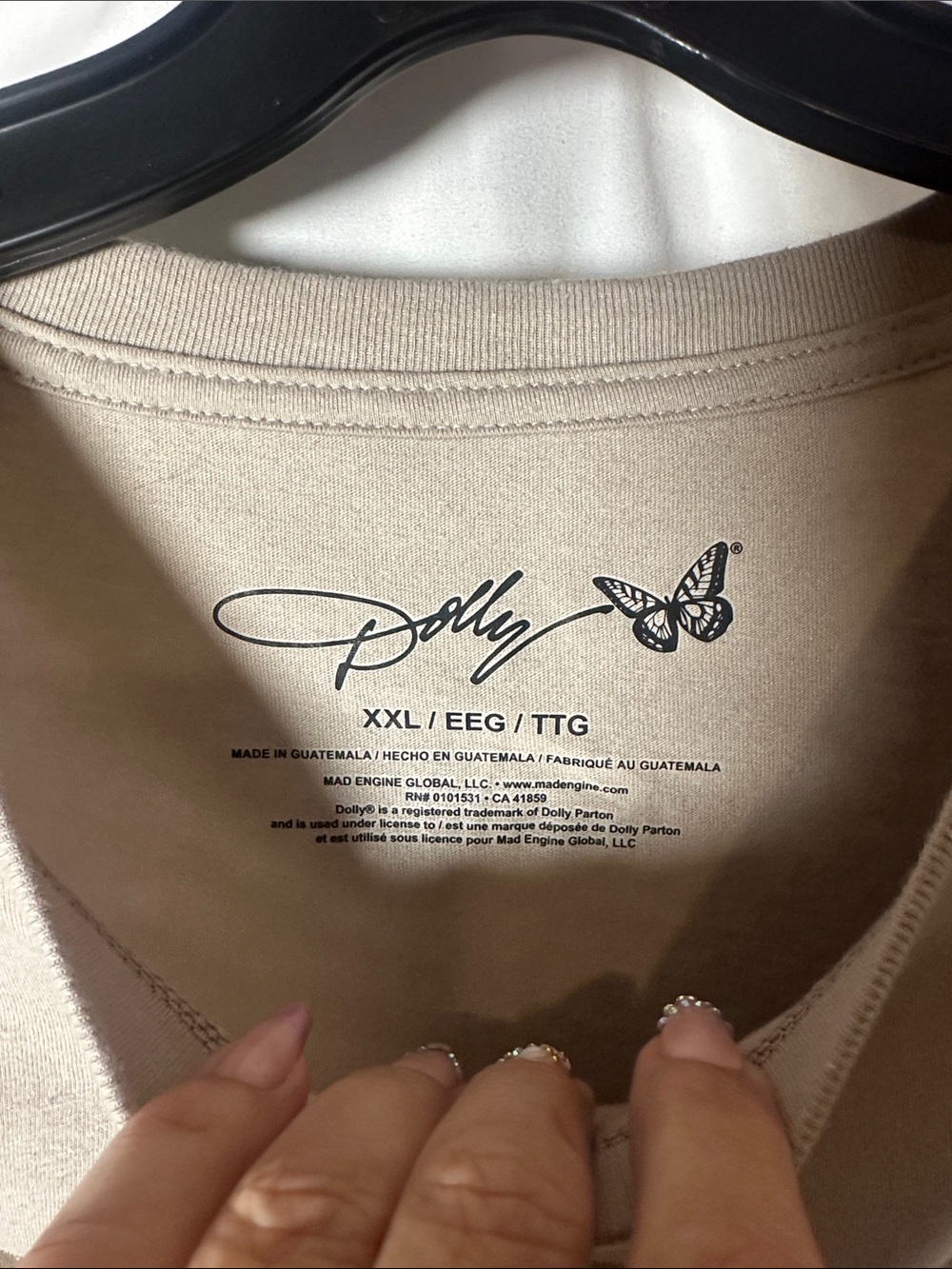 Dolly Parton Live In Concert Graphic Tee - Light Taupe - Picture 3 of 8